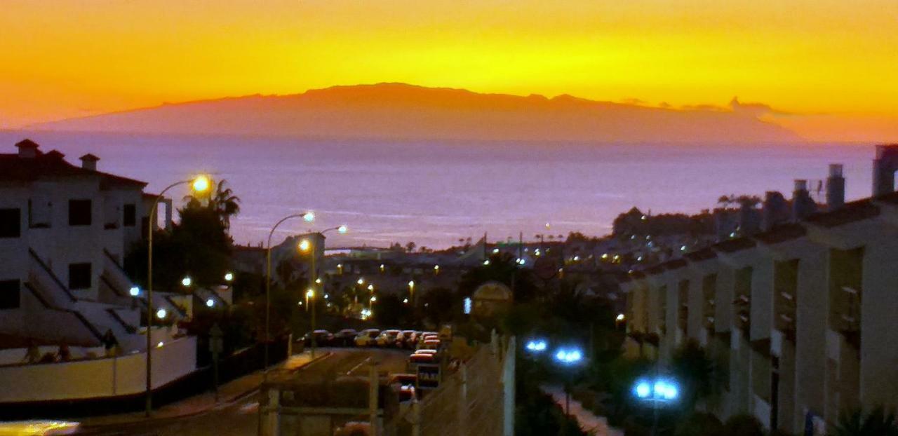 Spotless South Facing Apartment With Pool View And Wifi Heart Of Las Americas Playa de las Américas Buitenkant foto